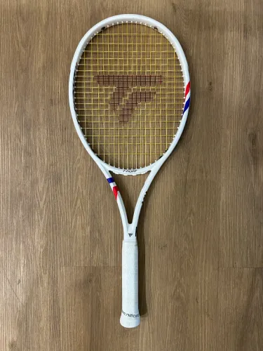 Raquete de Tênis Tecnifibre T-Fight 305S V2 (Seminova Zerada)