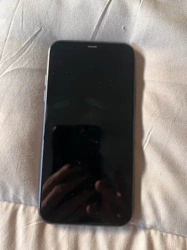 Vendo celular iPhone 11