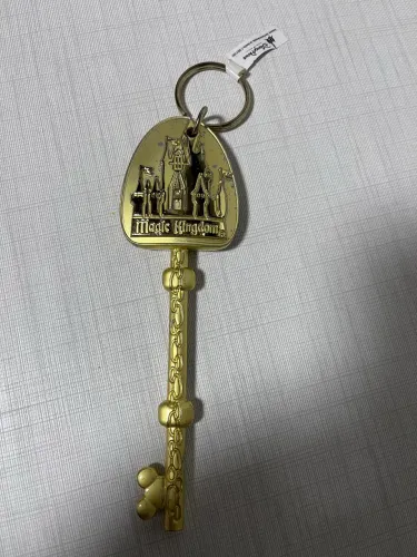 Chave Disney Parks Original Dourada Metal Colecionável