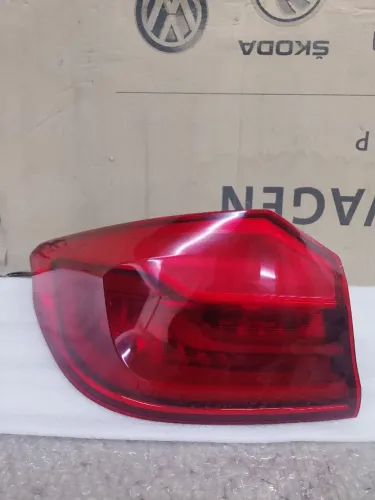 LANTERNA TRASEIRA ESQUERDA BMW SERIE 5 2017 2018 2019 2020