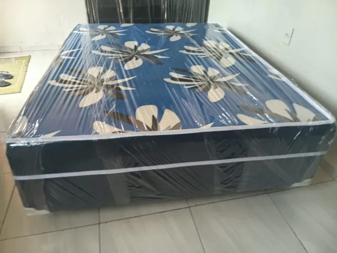 Cama box casal confortável 380$ Entrega grátis