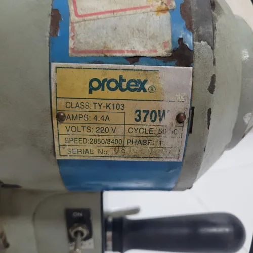 Tesoura eletrica para cortar tecidos