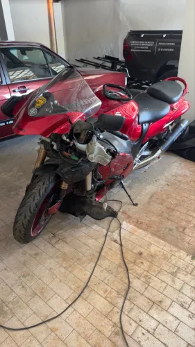 SUZUKI GSX 1300R HAYABUSA ACIDENTADA
