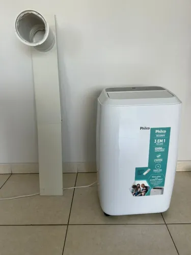 AR CONDICIONADO PORTÁTIL PHILCO 12000 BTUS