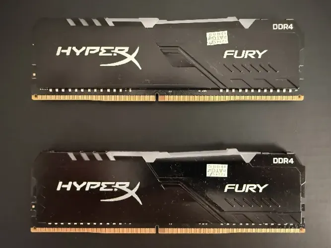 MEMORIA DDR4 8GB (2X8 =16GB) RGB HYPERX FURY