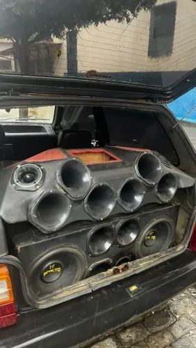 Vende-se Caixa de som automotiva completa 