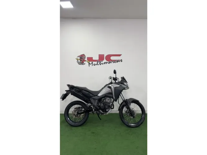 Honda Xre 300 sahara 2024