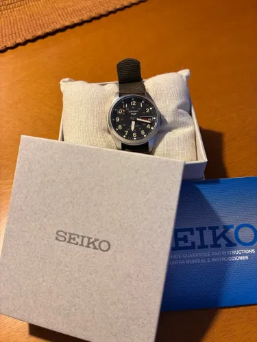 Relógio Seiko 5 Sports Automático Midfield - SRPJ85K1