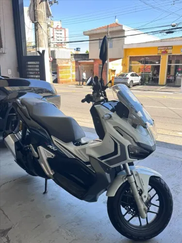 Honda Adv