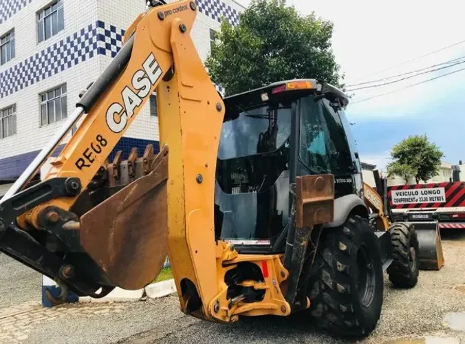 Retroescavadeira Case 580n 4x4 2018
