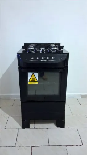 Vende se fogão SEMI NOVO