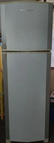 Vende-se Geladeira Frost Free Brastemp