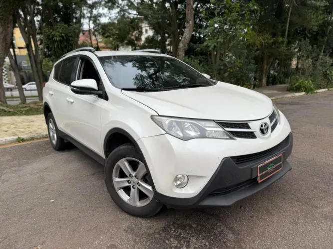 Toyota RAV4 2.0 4X2 16V Aut. 2013