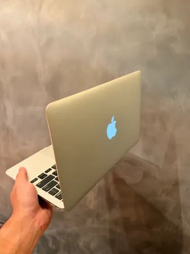 MacBook Air i7 | 512GB SSD | 8 GB RAM | i7 1,7 Ghz | Early 2014