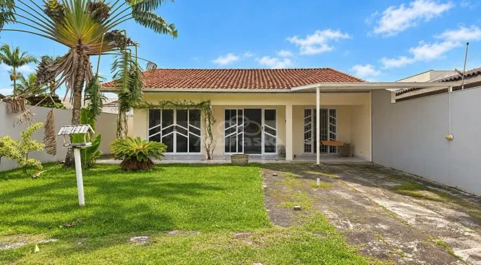 Casa com 3 dormitórios à venda, 135 m² por R$ 670.000,00 - Piçarras - Guaratuba/PR