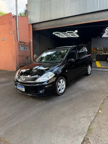 Nissan Tiida SL 1.8/1.8 Flex 16V Mec. 2013