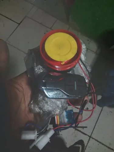 Vendo alarme com partida no controle