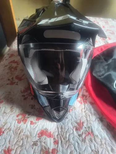 Capacete Helt Cross tamanho 60.