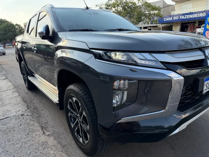 Mitsubishi L200 Triton Sport HPE-S 2.4 CD Dies. AUT 2025