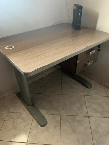 Mesa Estudo / escritório 