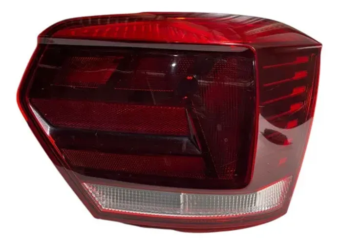 Lanterna Esquerda Polo Hatch 2021 - 6ea945096b Direito/passageiro Vermelho