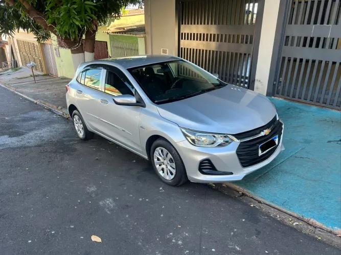 Chevrolet Onix Hatch 1.0 12V TB Flex Aut. 4P 2022