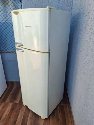 Geladeira Electrolux dúplex 460 litros