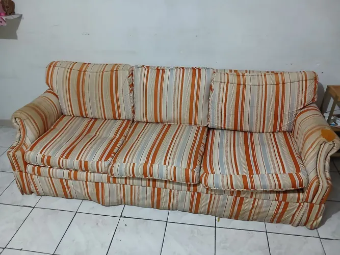 Vendo Sofá 3 Lugares Tam 2,07 x 81 x 70