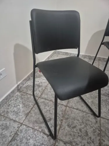 Cadeiras de reunião estofadas