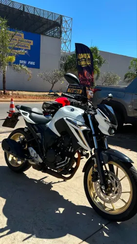 Fazer 250