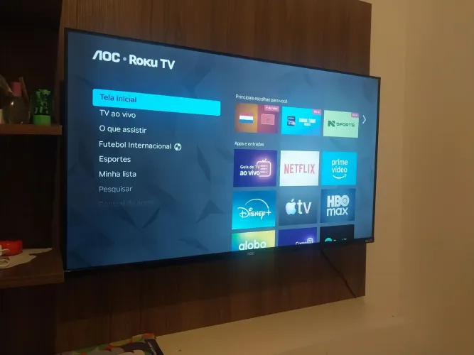 TV AOC Roku TV nova