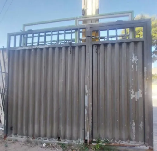 Portão para consertar 2,50 X 2