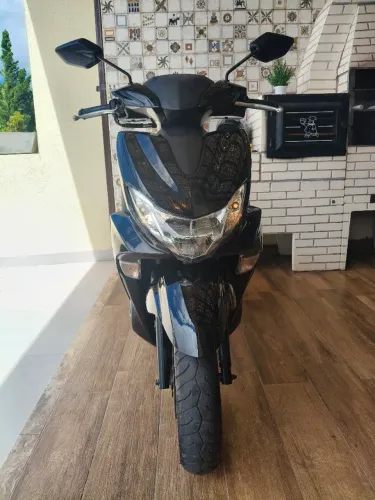 Yamaha Fluo 2022/2023