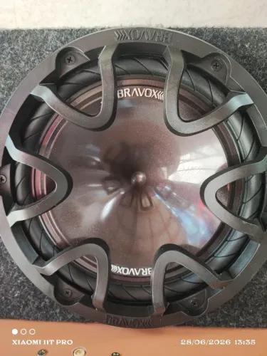 VENDE-SE SUB 10 POLEGADAS BRAVOX PREMIUM 4+4 BOBINA DUPLA