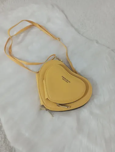 Bolsa coração amarela