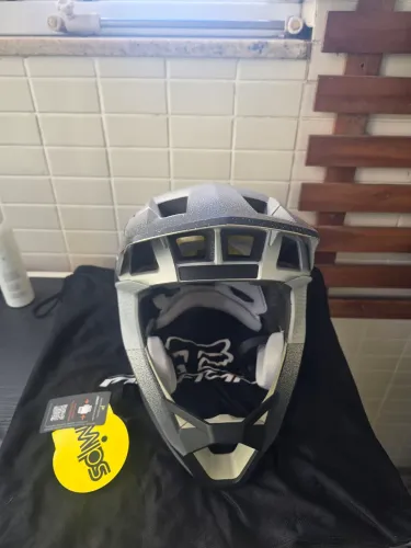 Capacete Fox Proframe tamanho L/XL