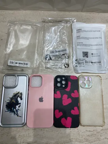 Capa para celular IPhone 13 pro max nova