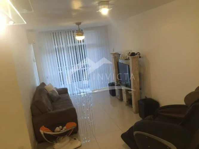 EXCELENTE APARTAMENTO NUMA DAS RUAS MAIS TRANQUILAS DE BOTAFOGO