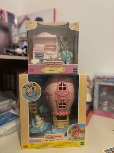 sylvanian families: conjunto cozinha - papai coelho neve x casinha balão para bebês 