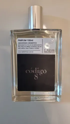 Perfume Código 8 Lab 8