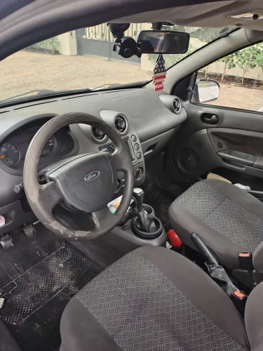 Ford Fiesta Sedan 1.0 8V Flex 4P 2007