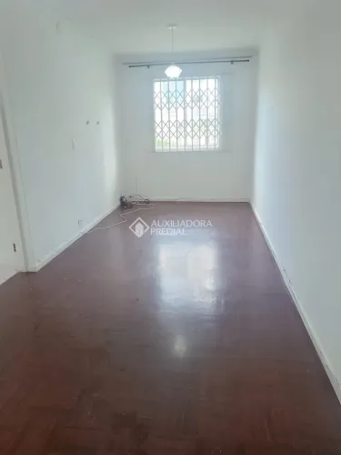Apartamento térreo perto do parque Bacacheri