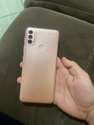 Celular moto e40 em ótimo estado