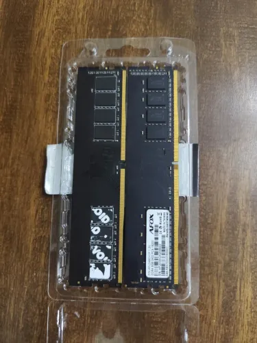 Memórias RAM DDR4 16Gb (2x8Gb) 2400MHz | Testadas | Excelente Estado