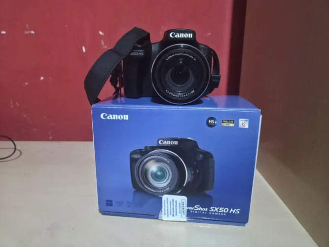 Camera Canon SX50HS Super teleobjetiva