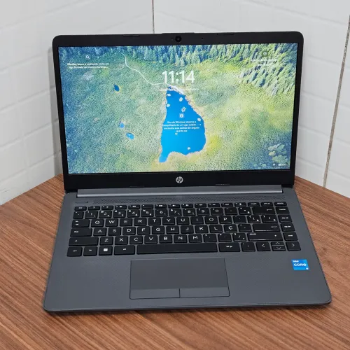 HP 240 G8 Intel i5-1135G7 8GB 256GB Tela 14 HD