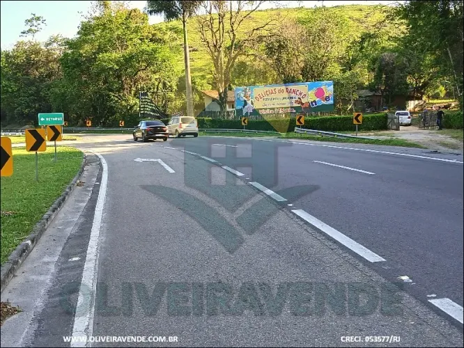 Sítio para Venda em Rio Bonito, Boqueirão, 2 dormitórios, 1 banheiro, 1 vaga