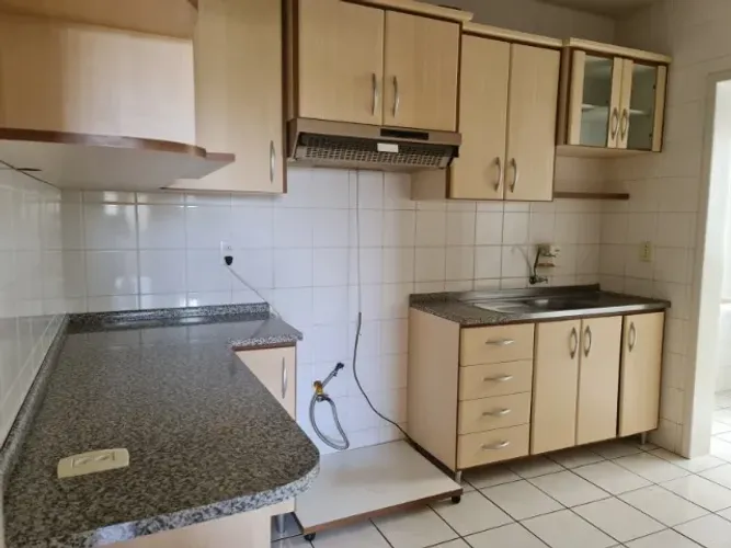 Alugo apartamento 1 suite com 2 vagas no Canceli