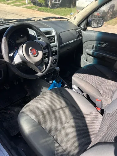 Fiat Strada Trekking 1.8 MPI Flex 8V CS 2009