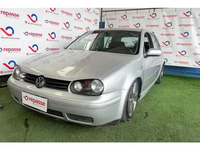 Volkswagen Golf 1.6 MI Total Flex 8V 4P 2001